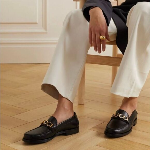 GUCCI Cara Signature Letters Logo Black Loafers Size 37.5 Leather Flat Shoes - Picture 2 of 14